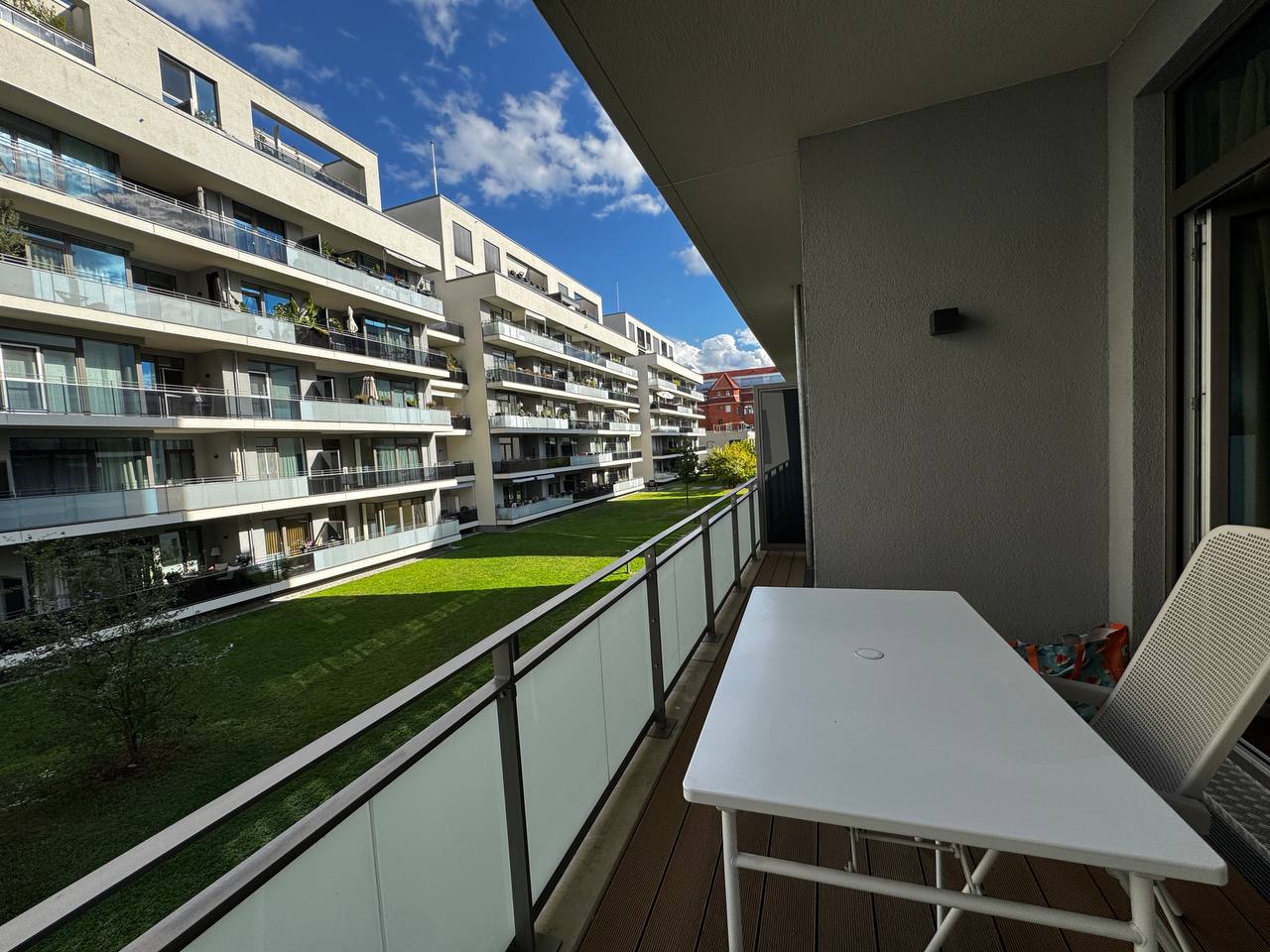 69m² 2-room apartment in Charlottenburg, Berlin
